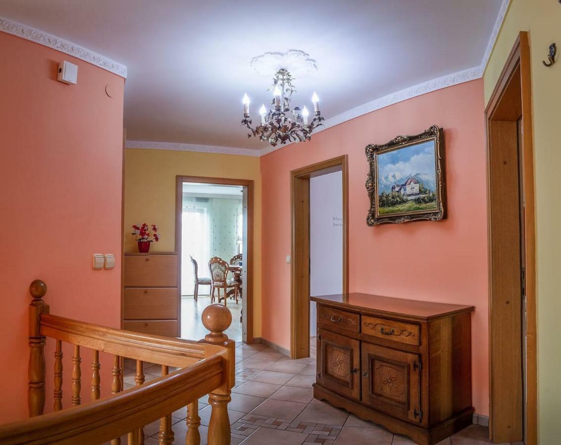 Apartma Ajda Komenda Екстериор снимка
