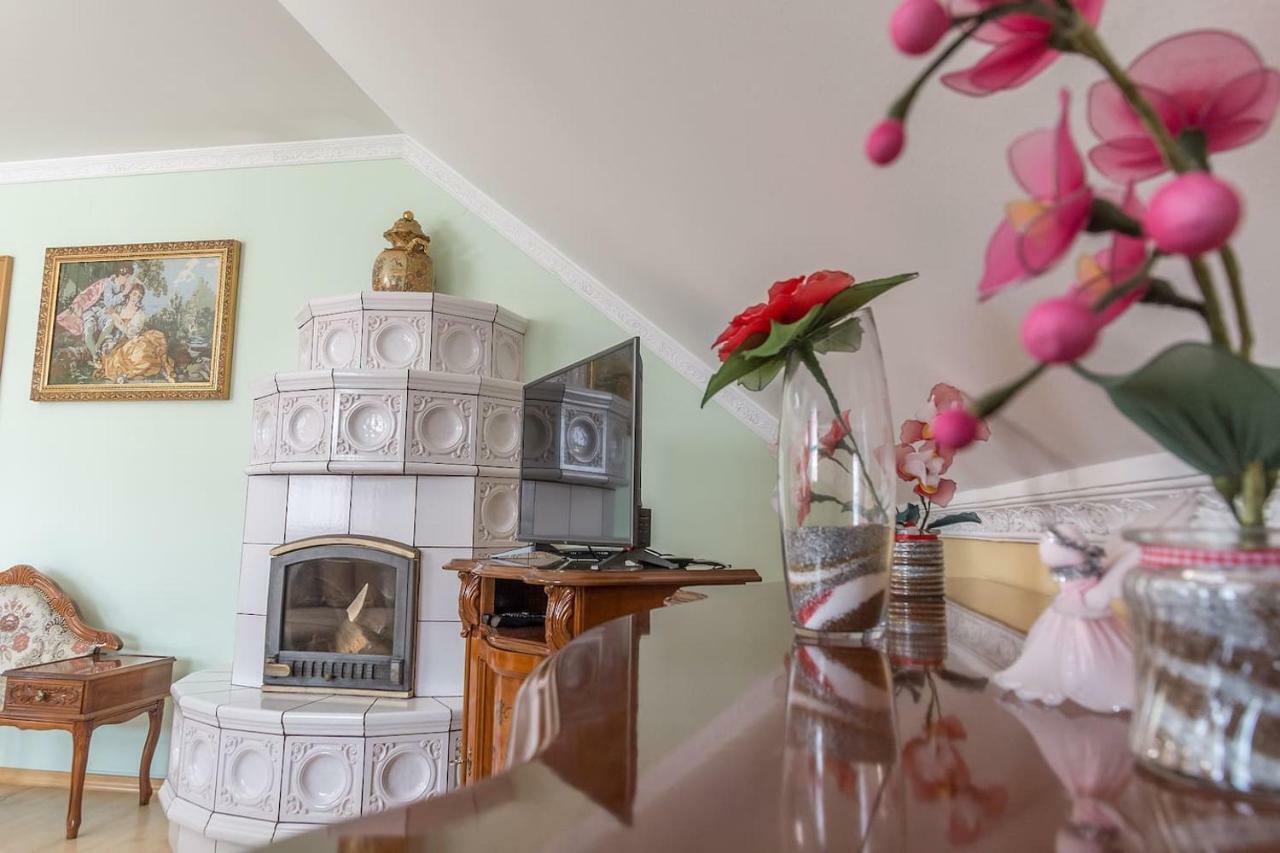 Apartma Ajda Komenda Екстериор снимка