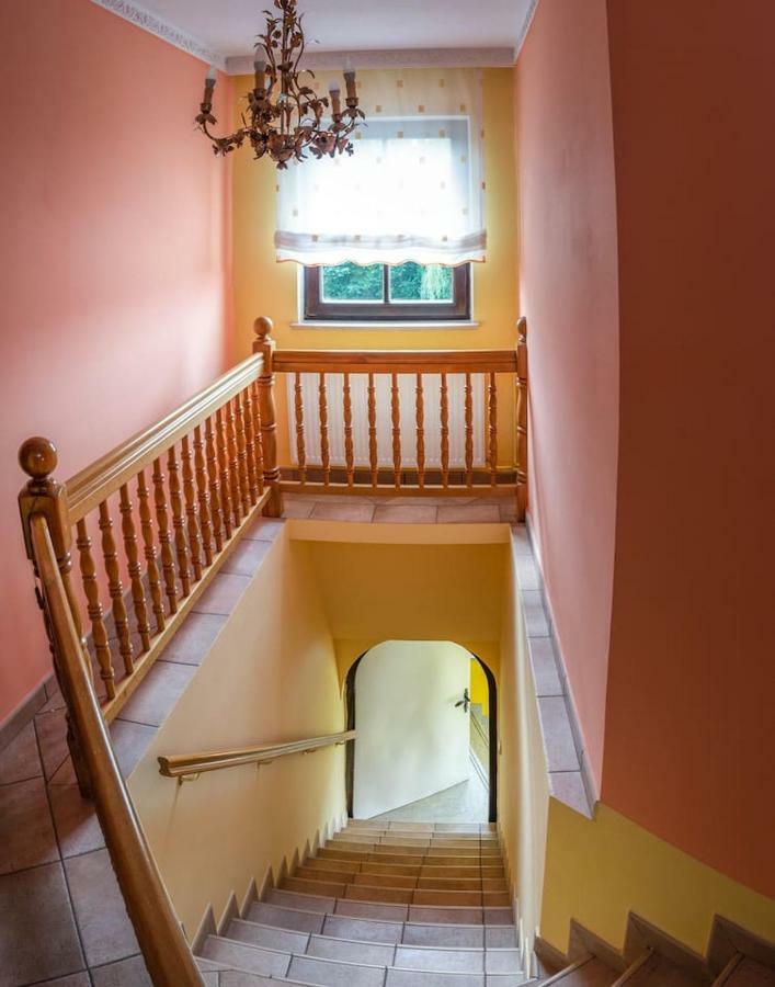 Apartma Ajda Komenda Екстериор снимка