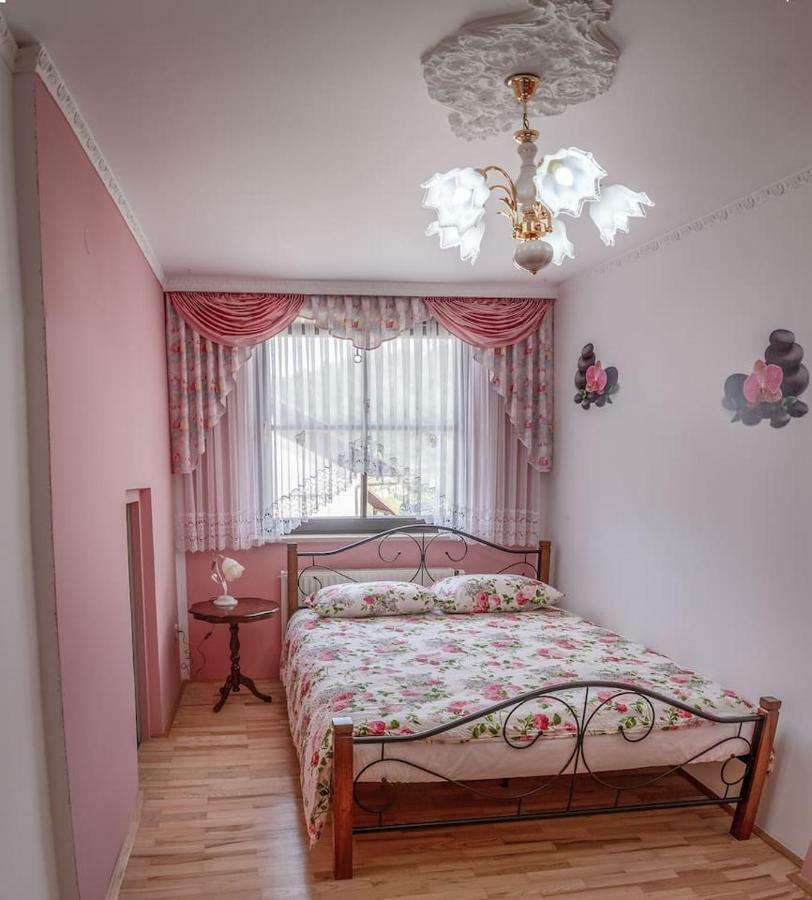 Apartma Ajda Komenda Екстериор снимка